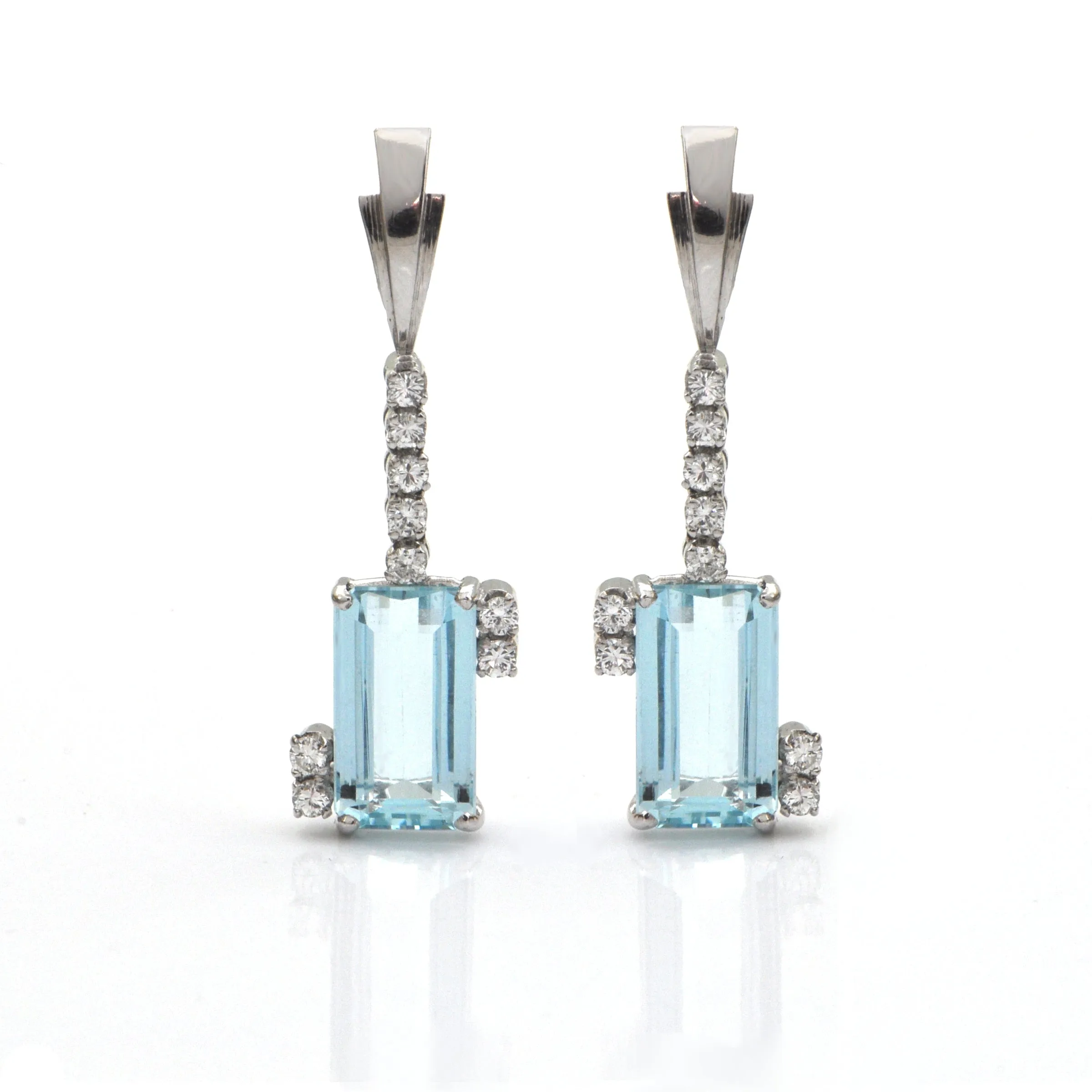 9.5 CT Aquamarine and 0.36 CT Diamond 18K White Gold Earrings