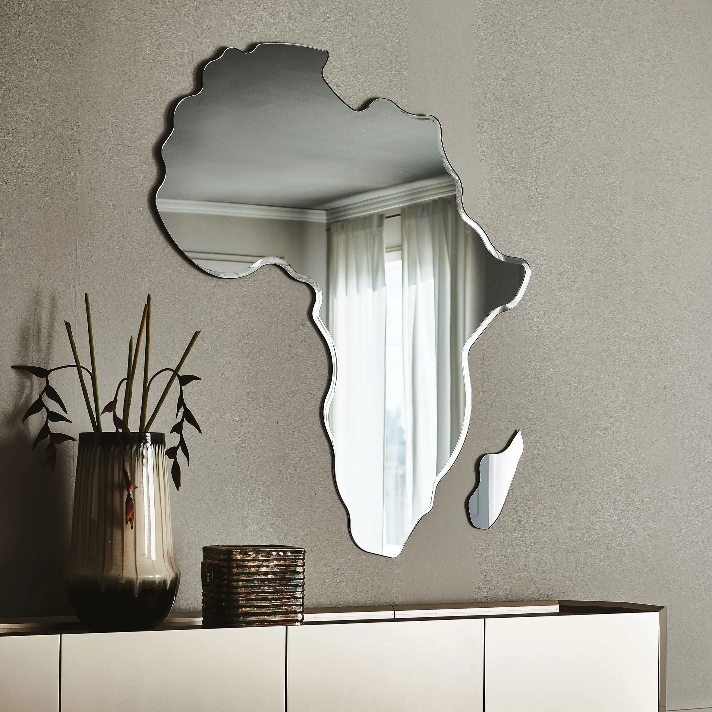 AFRICA Magnum Wall Mirror