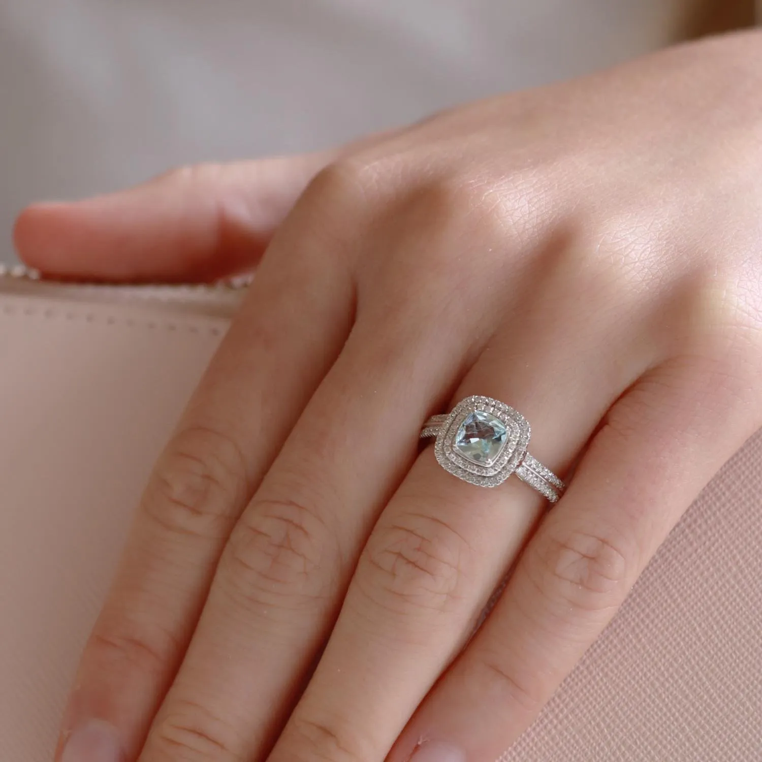 Aquamarine Ring With 0.33Ct Diamonds In 9Ct White Gold