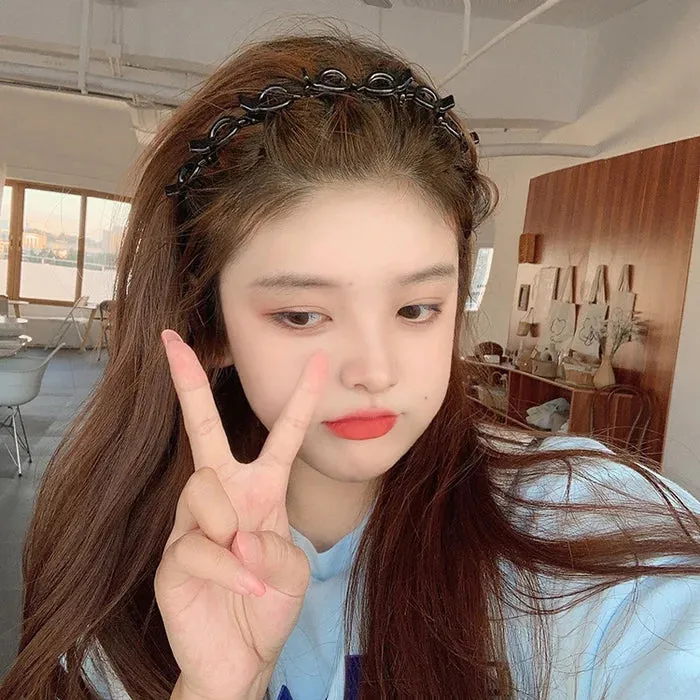 Double bangs hairstyle hairpin