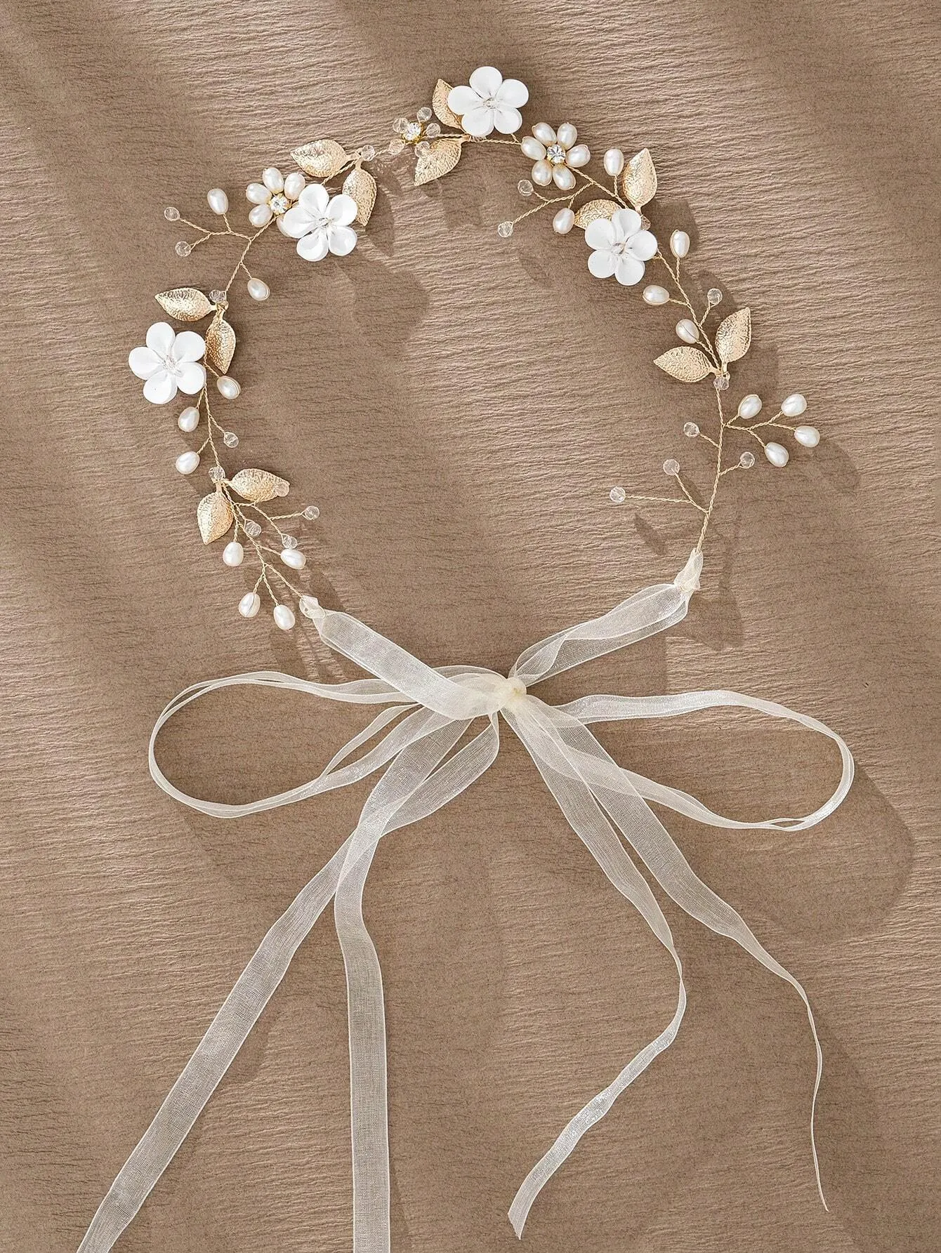 Gyldent Hårsmykke - Hårbånd (Diadem) med Blomster & Perler