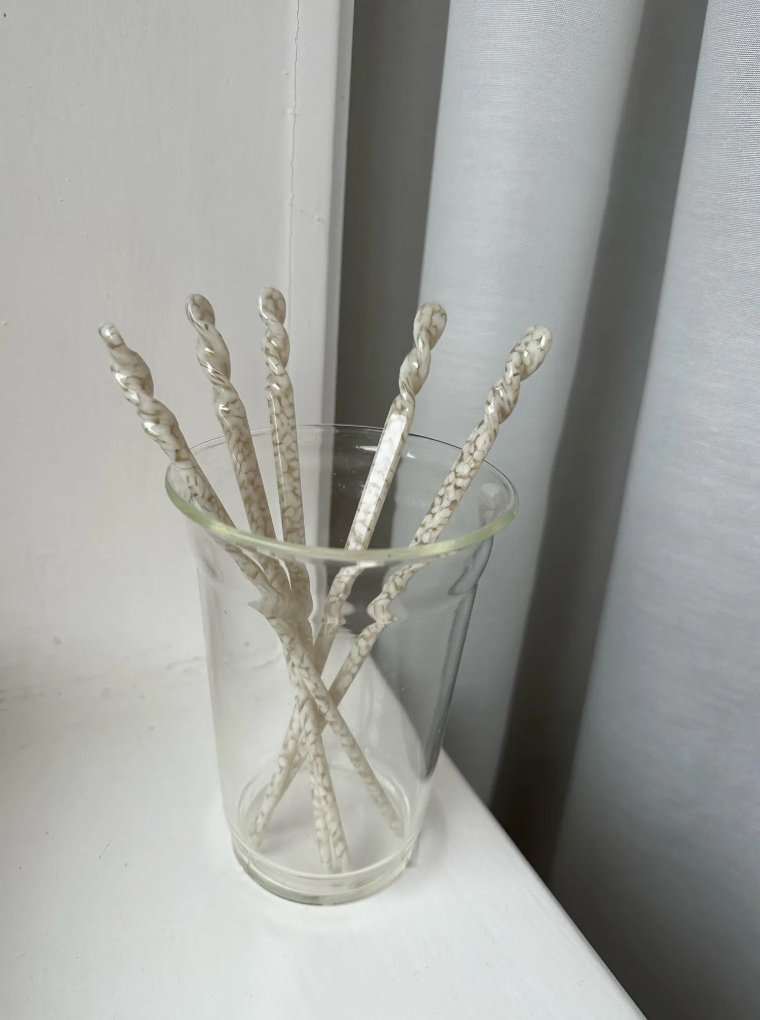 TWISTED HAIRPIN