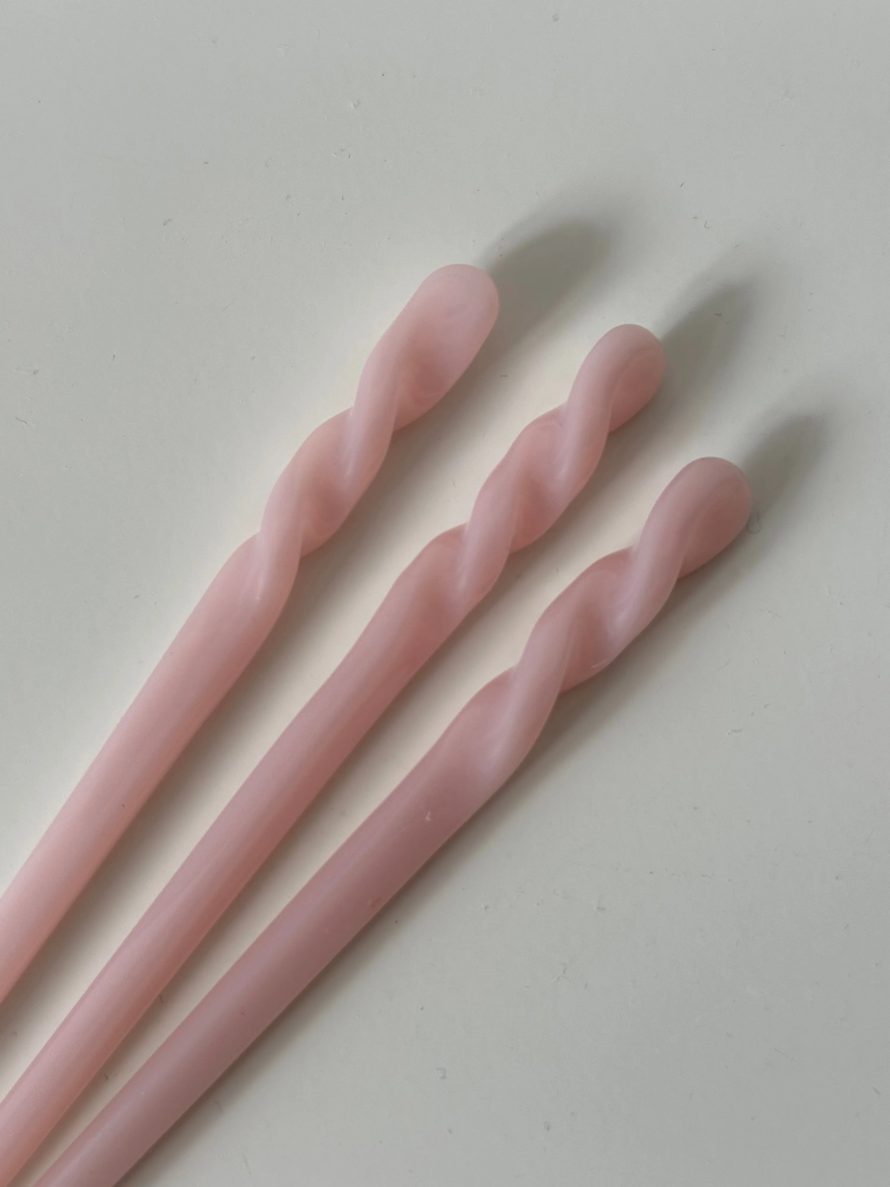 TWISTED HAIRPIN